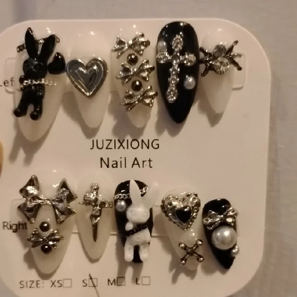 Black and White Gothic Nail Art Set - Picture 4 of 4